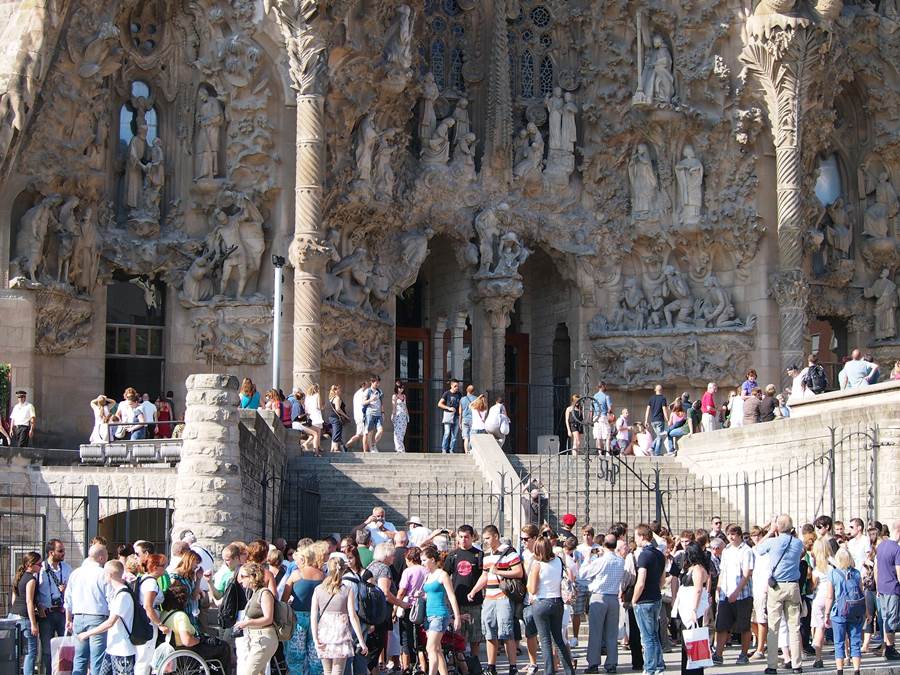 Turismo Masivo en Barcelona? Los Turistas creen que si
