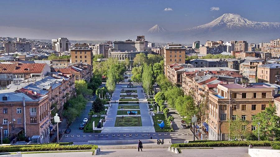 Conocemos Yereván, la bonita capital de Armenia
