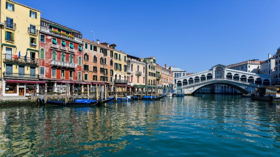 Ryanair volará a Venecia desde Madrid, Menorca y Santander