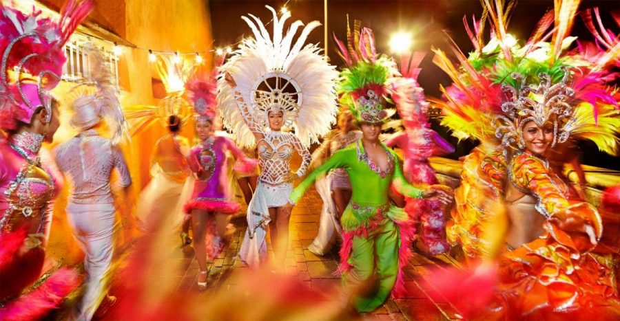 Viaja a los Carnavales de las Islas Canarias con Vueling