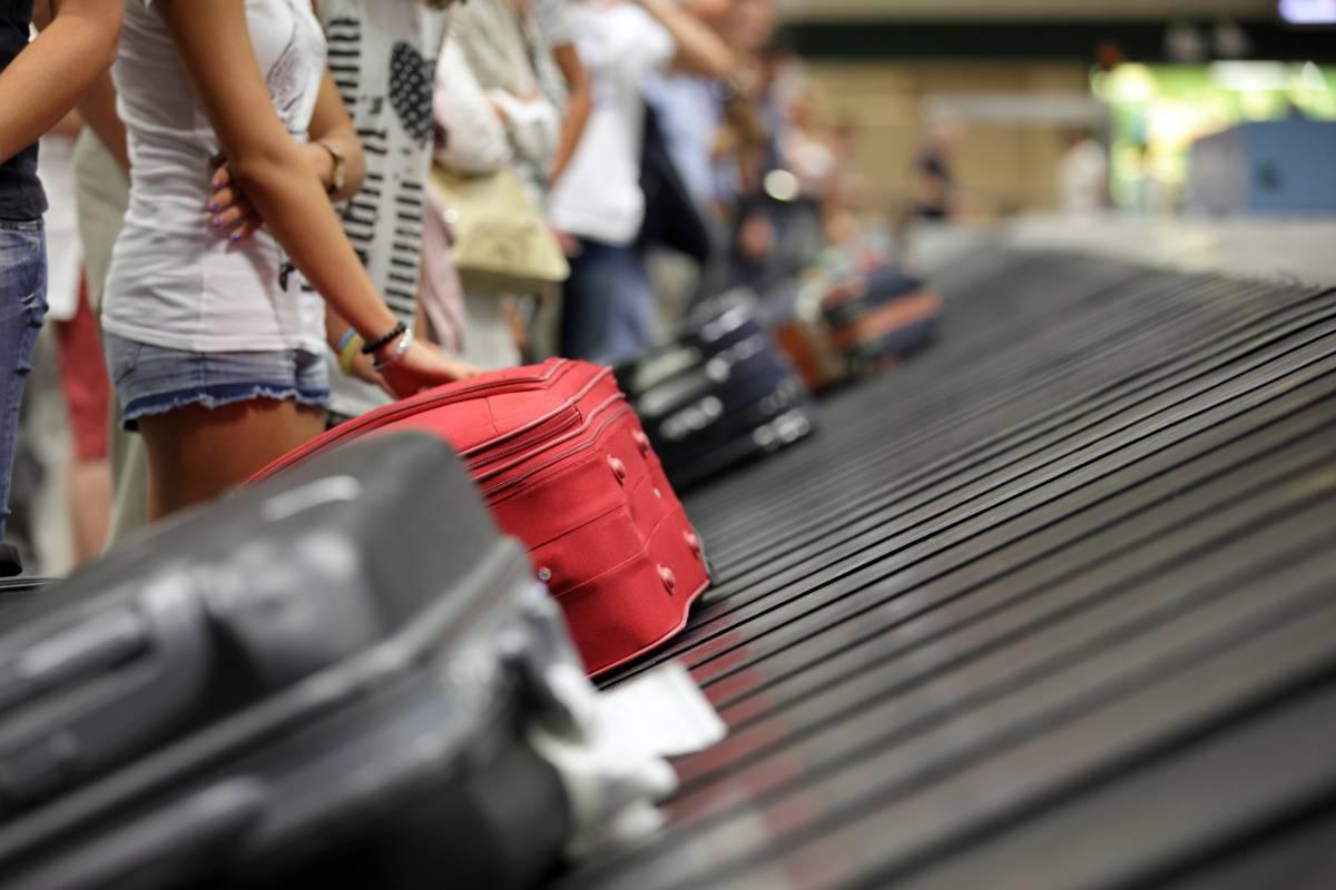 Vueling, Ryanair y WizzAir, las aerolíneas de bajo coste con más restricciones para volar con equipaje